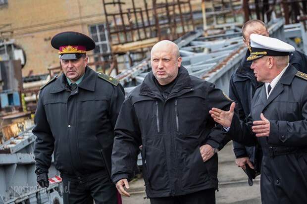 "Аврора" металась в испуге по Неве, не зная куда сбежать