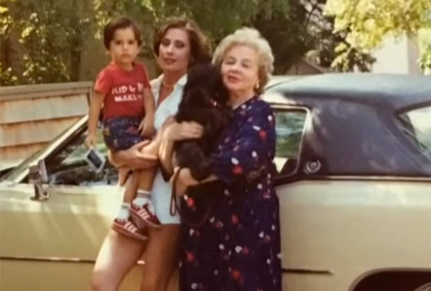 Зоя Федорова с дочерью и внуком в США