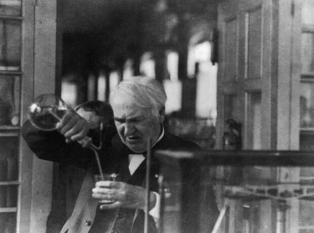 thomas-edison-refused-to-sleep-when-he-was-on-a-roll