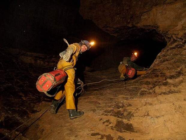 Пещера Крубера-Воронья – самая глубокая пещера в мире, фото 7