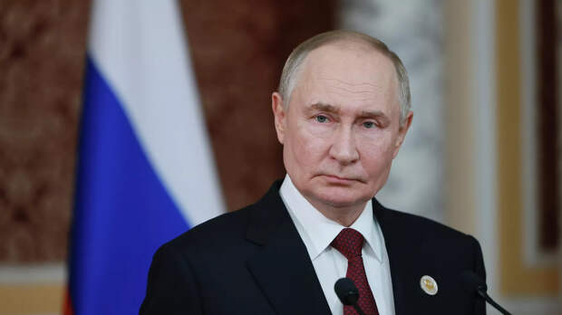 Президент РФ Владимир Путин выступает перед представителями СМИ в Душанбе - РИА Новости, 1920, 10.10.2025