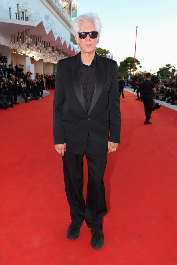 Венецианский кинофестиваль: Кейт Бланшетт, Джуд Лоу и Шейлин Вудли