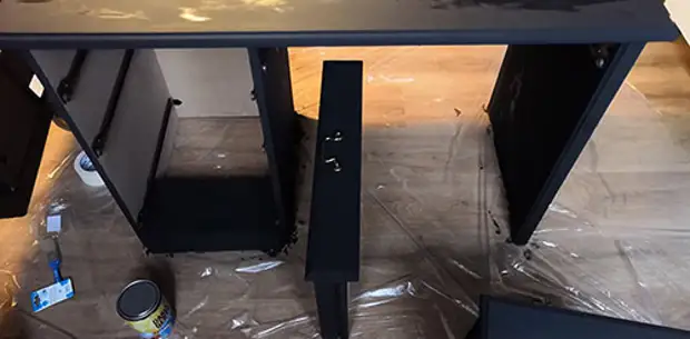 До и после: история одного "уставшего" стола