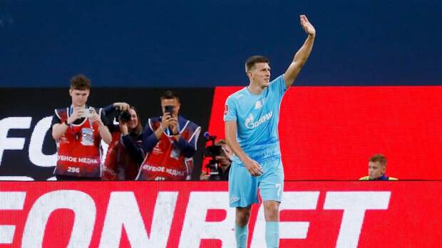 «Зенит» показал разговор Соболева с Семаком после эмоционального жеста игрока в матче с «Балтикой»