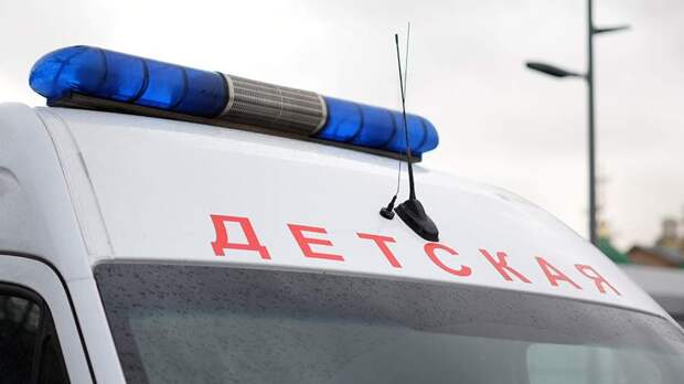 Годовалая девочка попала в больницу в Санкт-Петербурге со следами побоев