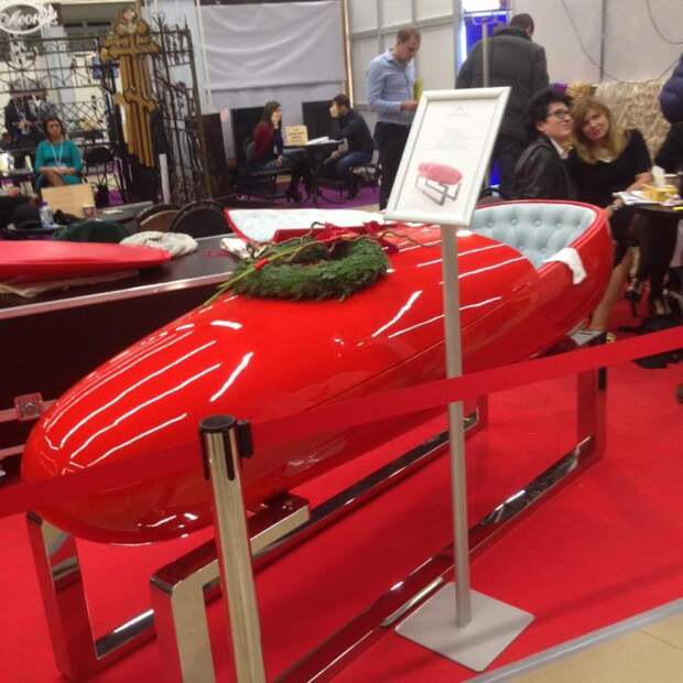 Выставка похоронной моды в Москве (50 фото)