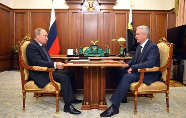 Путин поблагодарил Собянина за проделанную работу в течение 5 лет