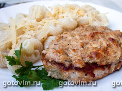 Медальоны из свинины с орехово-сырной корочкой. Фото-рецепт