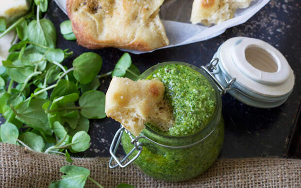 Песто с грецкими орехами