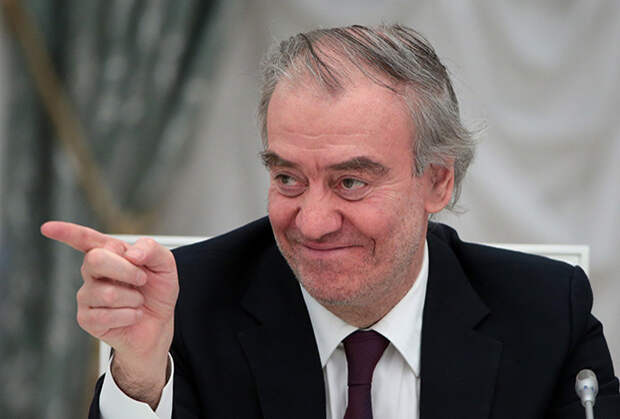 Худрук Мариинского театра Валерий Гергиев дирижировал на заседании попечительского совета в Кремле