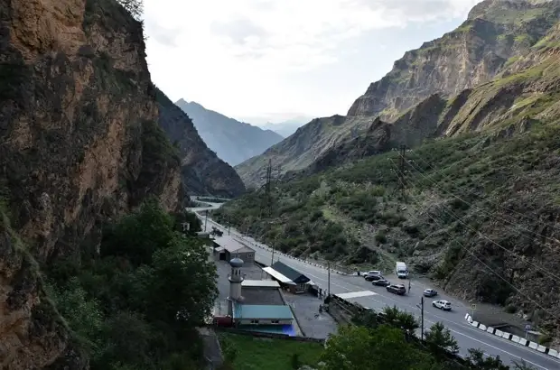 Горные крепости и укрепленные аулы Дагестана Горные крепости и укрепленные аулы Дагестана