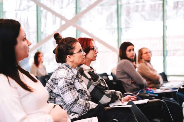 Для нижегородских родителей пройдут бесплатные лекции «ЛекториУМ»