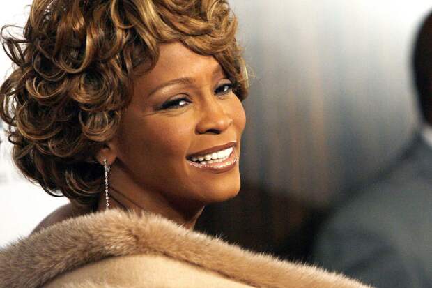 Расплата за триумф: почему Уитни Хьюстон так и не выбралась из бездны?