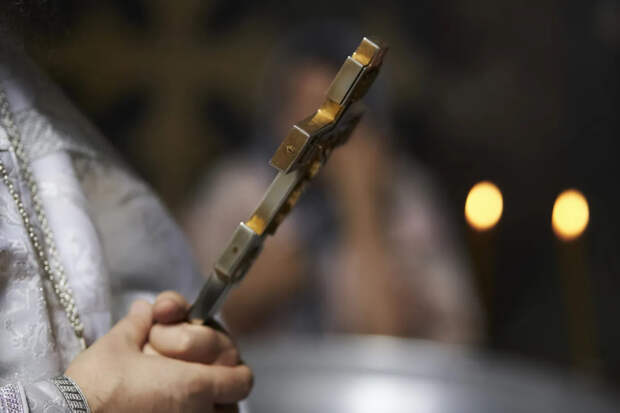 Как не замерзнуть и не утонуть: главные правила крещенского купания от МЧС