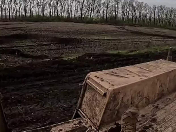 В Сети впервые появилось видео нового отрезка “Дороги смерти” у Артемовска (ВИДЕО)