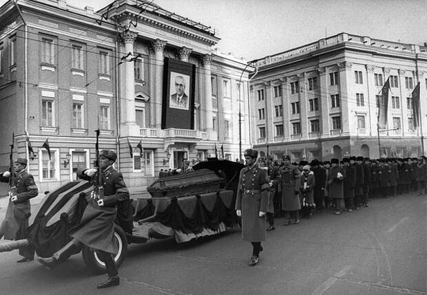 Похороны Юрия Андропова в Москве. 14 февраля 1984 года