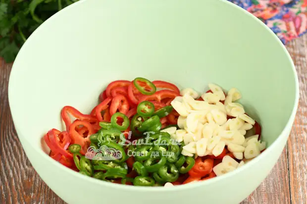 Из вареного мяса готовлю вкусные закуски (два разных варианта приготовления)