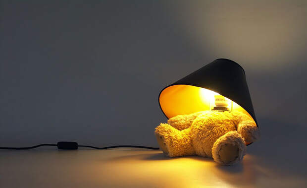 12. Teddy Bear Lamp 2