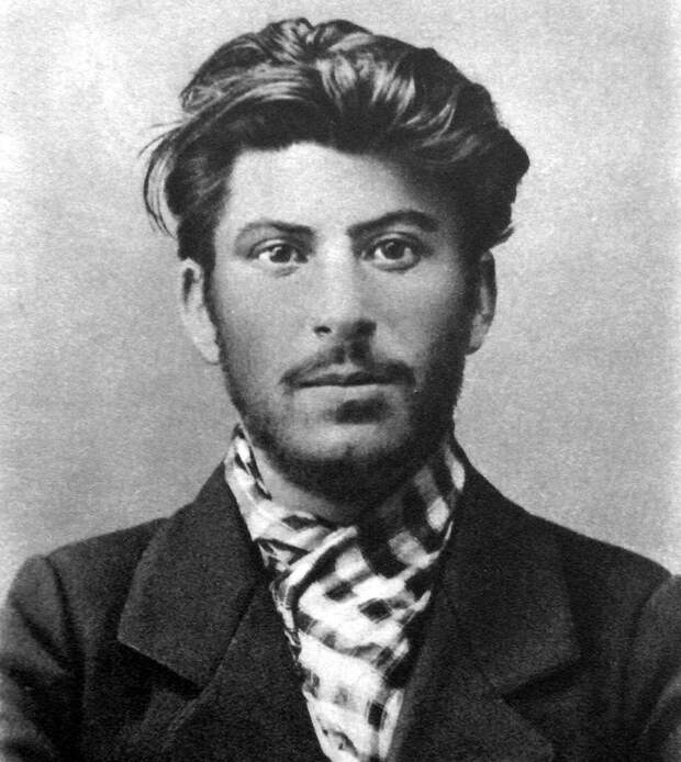 Как выглядели известные мировые лидеры в свои юношеские годы (фото)