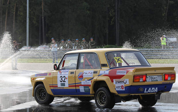 Олдтаймер ралли на автодроме ФСО олдтаймер, ралли, ретро автомобили