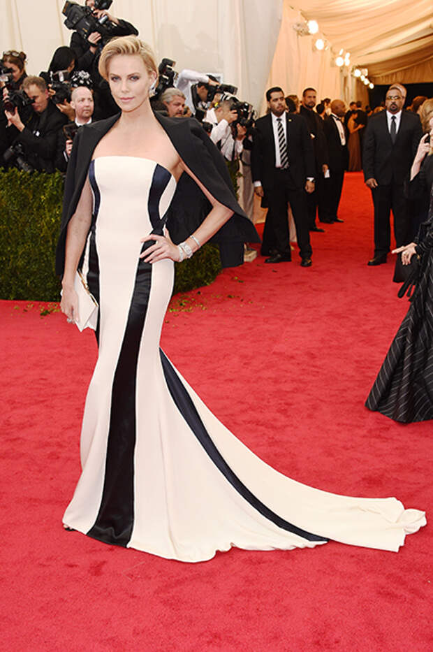 Шарлиз Терон в Dior, Met Gala, 2014 год