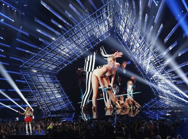 MTV Video Music Awards 2015