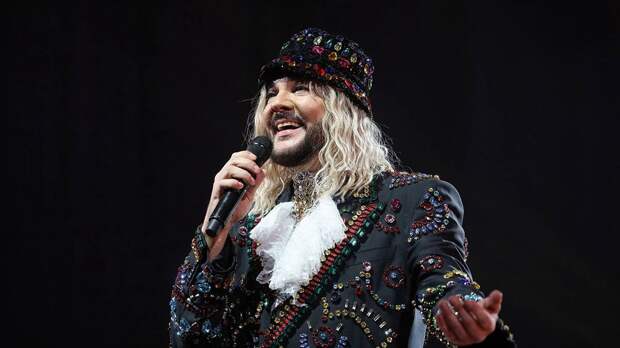 Охранник, получивший травму на концерте Киркорова, передумал требовать 77 тысяч