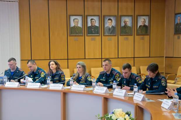 В МЧС России прошло первое заседание Совета молодых ученых