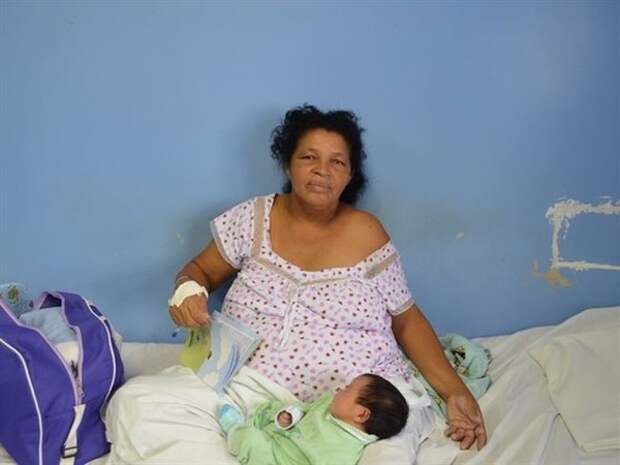 Бразильянка родила 21-го ребенка в возрасте 51 года