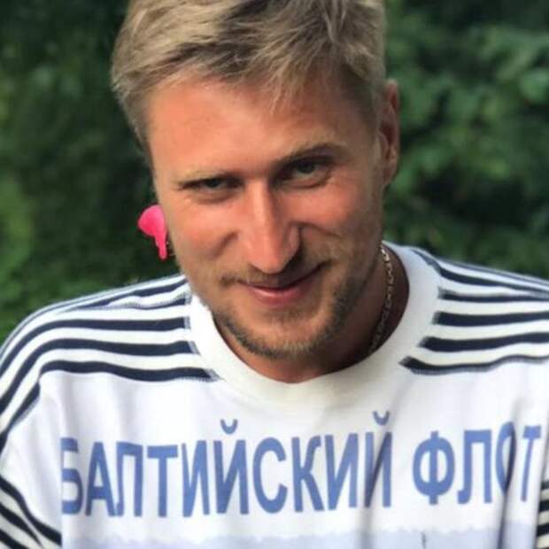 Денис Лебедев