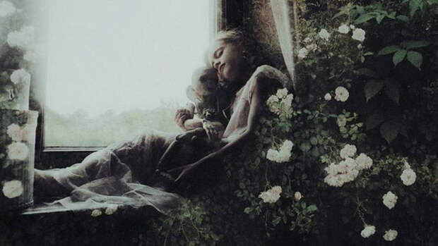 Сюрреалистические фотографии Laura Makabresku