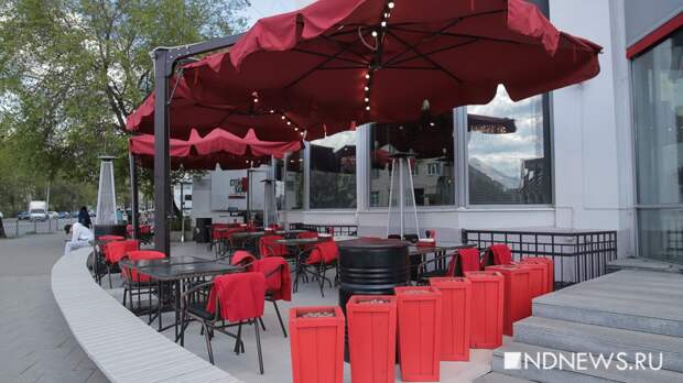 В Екатеринбурге за год открылось и закрылось более ста точек общепита