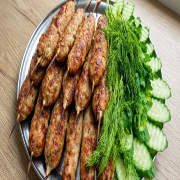 Проще некуда, а вкус как на углях: показываю, как запечь сочный люля-кебаб в обычной духовке