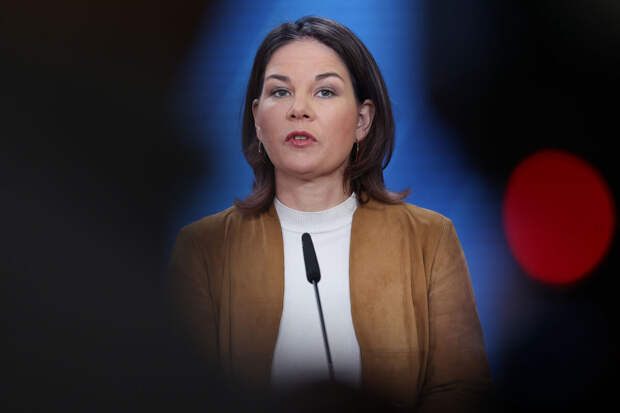 Бербок: новая организация для поддержания мира не нужна