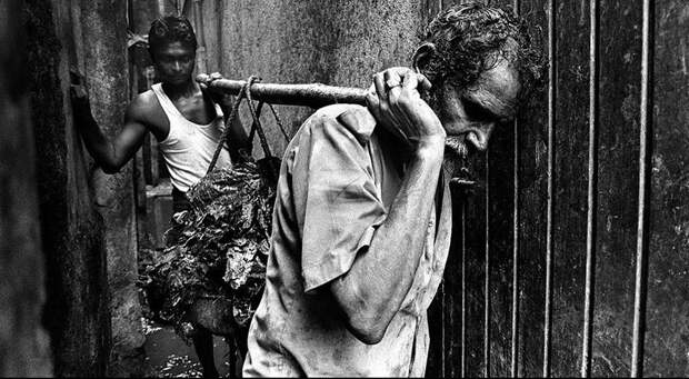 Фоторепортаж: как чистят канализацию в Мумбаи