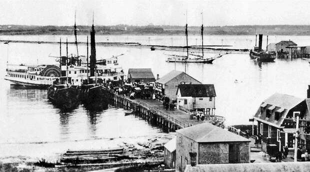 Вид на один из причалов острова, 1900 год.