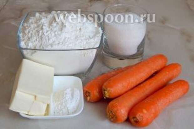 Для приготовления морковного печенья нужны следующие продукты: морковь свежая, мука пшеничная, сливочное масло, сахарный песок, разрыхлитель теста.