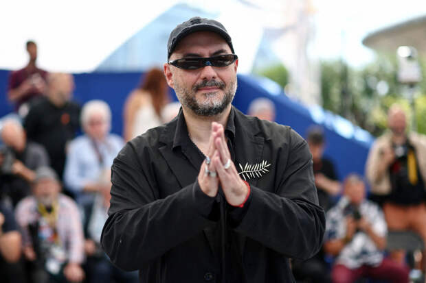 Кириллу Серебренникову предрекли возвращение в Россию