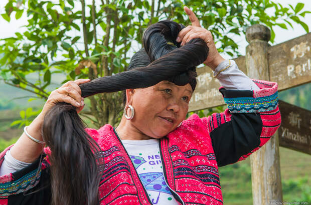 Длинноволосые женщины деревни Дажай Дажай, волосы, деревня