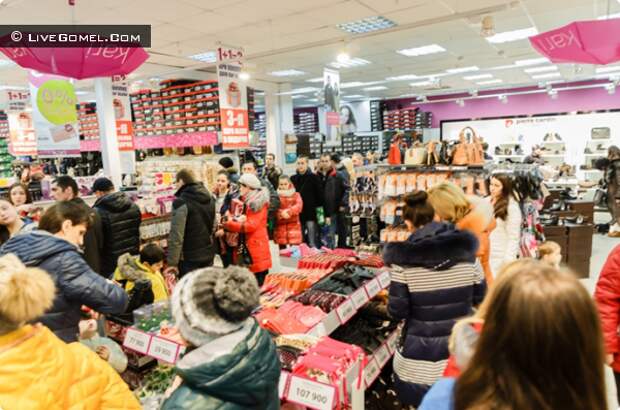 Black Friday в торговом центре «Секрет» в Гомеле,  или 20 тысяч гомельчан в погоне за выгодой