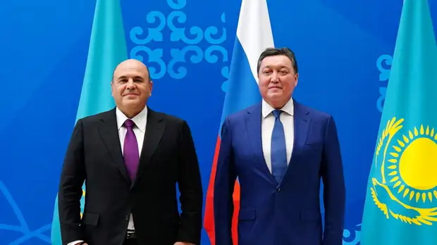 Мишустин встретился с премьер-министром Казахстана