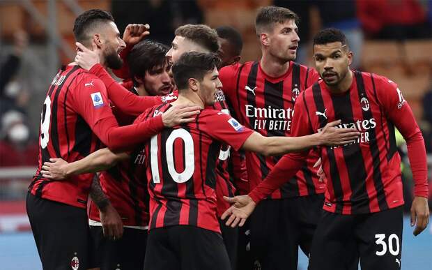 «Наполи» и «Милан» объявили стартовые составы на матч 31-го тура Серии А