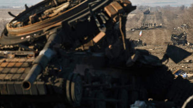 Разрушенная военная техника украинской армии в окрестностях Дебальцево. Архивное фото