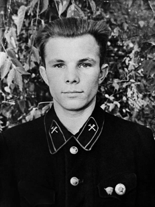 Первый космонавт Юрий Гагарин