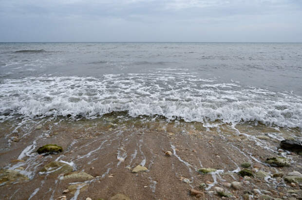 В Азовском море продолжаются поиски двух пропавших рыбаков из Крыма: обследовано 212 км² акватории
