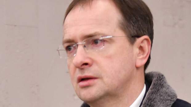 Мединский назначил возможный старт переговоров РФ и Украины на 15:00