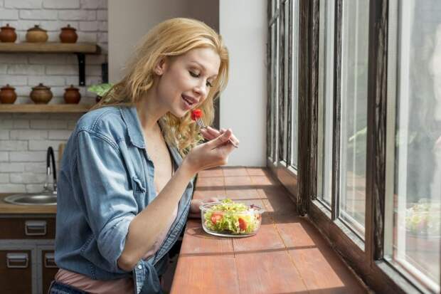 Польза замедления: почему ваша скорость за столом важнее меню