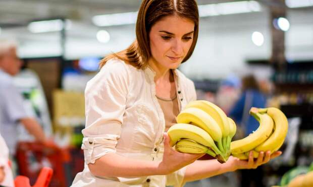 Что не так с бананами короче 14 см, которые перестанут продавать в России, объяснил биолог Опарин