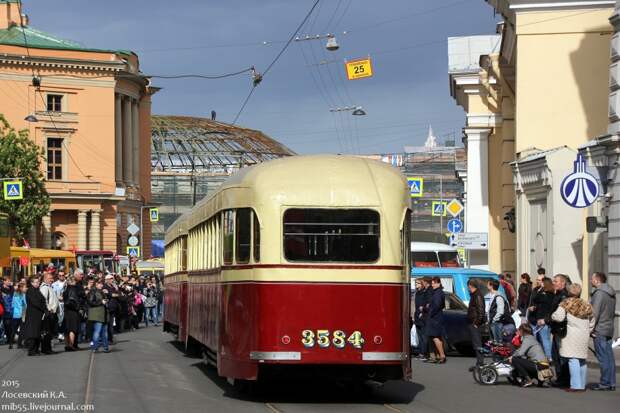 Парад ретро-техники в Санкт-Петербурге авто, общественный транспорт, парад, ретро автомобили
