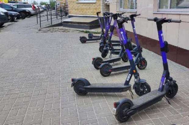 В России на 20% снизили лимит скорости электросамокатов